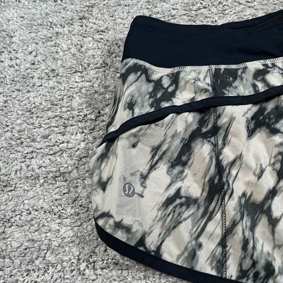 Lululemon Speed Up Women’s Tye Tie Dye Athletic Running Shorts - Picture 3 of 9